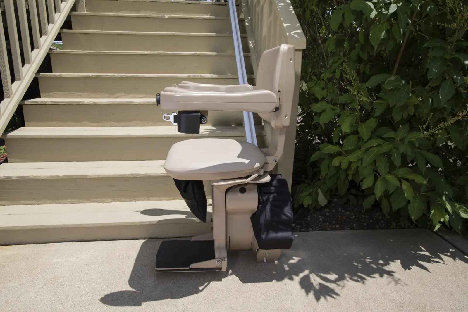 Bruno Elite SRE-2010E Outdoor Straight Stairlift